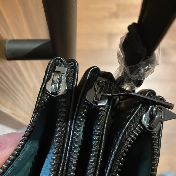 Matt and Nat cross body purse - Picture 5 of 5